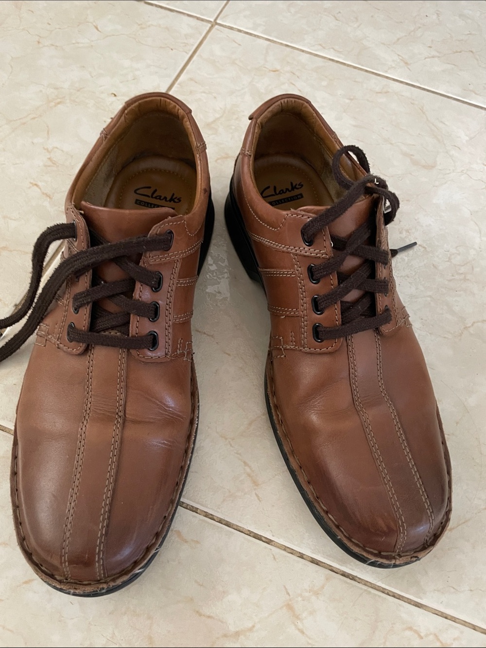 Clarks Brown Leather Lace-Up Derbys with Contrast Stitching